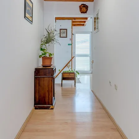 Spacious W Three Balconies And Parking Σπλιτ