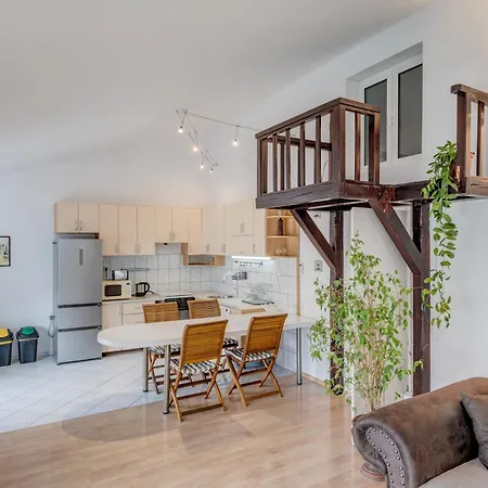 Appartement Spacious W Three Balconies And Parking *