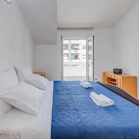 Appartamento Spacious W Three Balconies And Parking Spalato