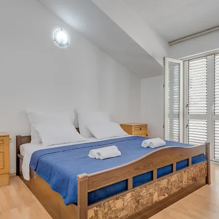 Spacious W Three Balconies And Parking Appartamento